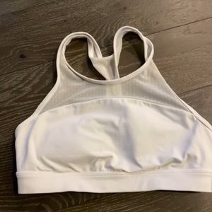 Lululemon size 4 white bra